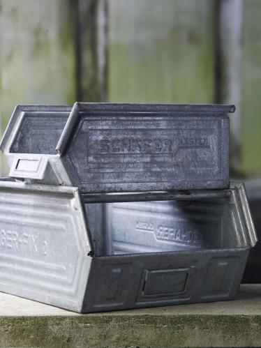 Boks i metall - Industri - 35 x 20 x 14 cm - www.frokenfraken.se