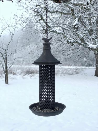 Fågelmatare - Svala - Metall - 19 x 41 cm - www.frokenfraken.se