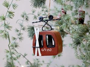 Julekule – Skilift – 7 x 11 x 5 cm - www.frokenfraken.se