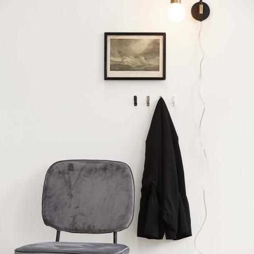 Vegglampe - Molekylær - Svart/Messing - 22 cm - www.frokenfraken.se