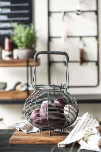 Skjærebrett med bredt skaft i oljet akasietre - 45 x 30 x 1,5 CM - www.frokenfraken.se