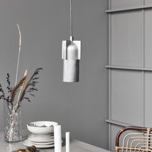 Lampe - Akola - Børstet sølv - 23 x 9 cm - www.frokenfraken.se