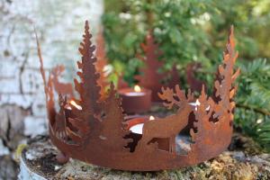 Krans med Grantrær og Dyr - 4 Lysholdere - Ø20 cm - www.frokenfraken.se