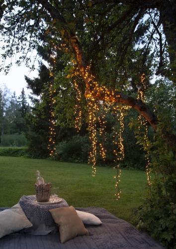 Ljusslinga - Utendørs - 80 stk varm hvit LED - 8 meter - www.frokenfraken.se