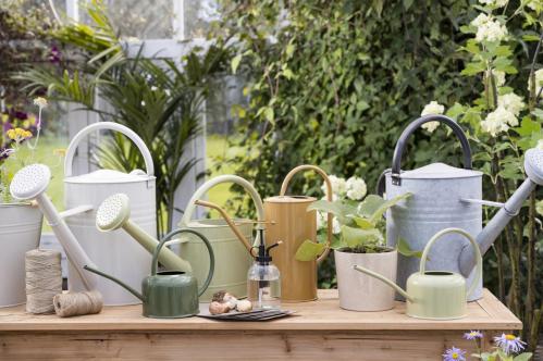 Sprayflaska med svart topp - Gammaldags - 300 ml - www.frokenfraken.se