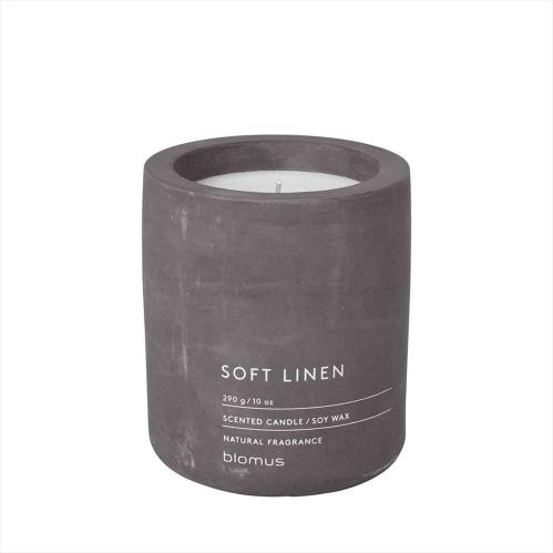 Stor - FRAGA Doftljus Soft Linen - 9 x 9 x 11 cm - www.frokenfraken.se