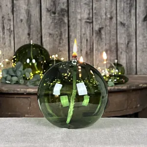 Oljelampe M - Glass - Rund Boll - Grønn - Ø11 cm - www.frokenfraken.se