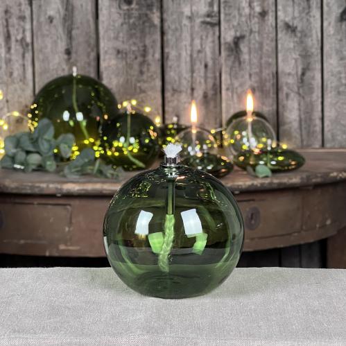 Oljelampe S - Glass - Rund Boll - Grønn - Ø9 cm - www.frokenfraken.se