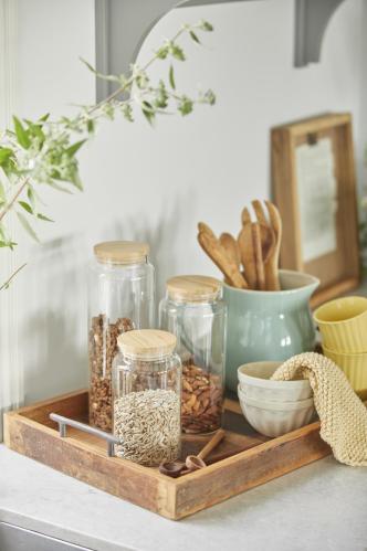 Træbrett - Metallhåndtak UNIK - 60 x 35 cm - www.frokenfraken.se