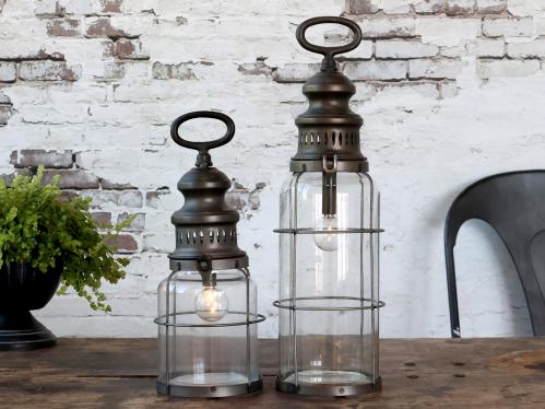 Fransk låve lykt med lyspære og timer – 32 x Ø12 cm - www.frokenfraken.se