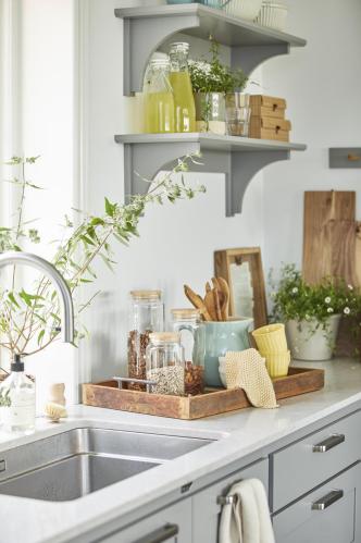 Træbrett - Metallhåndtak UNIK - 60 x 35 cm - www.frokenfraken.se