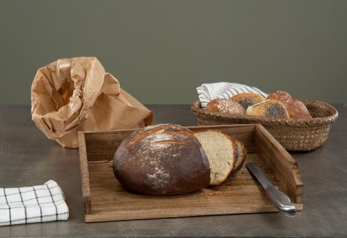 Skjærebrett - Brødbrett - tre - 36 x 31 cm - www.frokenfraken.se