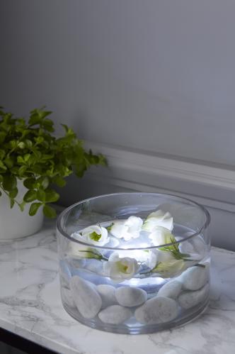 Batterilys - LED-lys Water Candle - 2,5 cm - Utendørs og innendørs bruk - www.frokenfraken.se