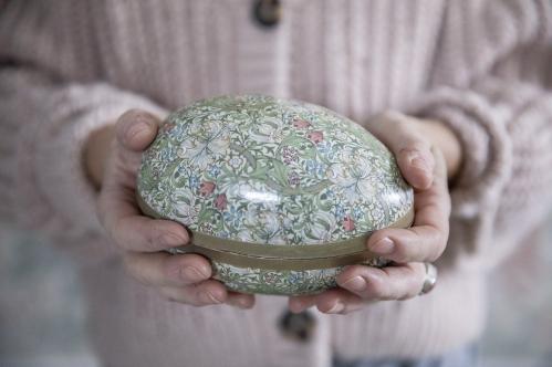Påskeegg - Golden Lily - William Morris - 15 cm - www.frokenfraken.se