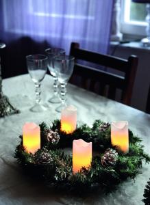 Batteridrevne lys - Blokklys 4 stk Advent - 10 cm - www.frokenfraken.se
