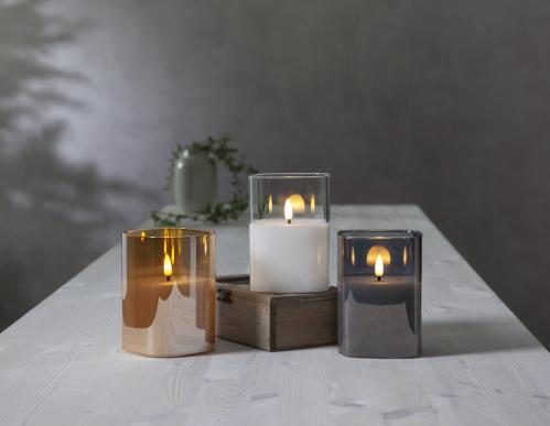 Batterilys - Flamme - Glassholder - Hvit - 9 x 12,5 cm - www.frokenfraken.se