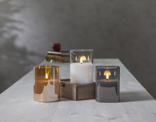 Batterilys - Flamme - Glassholder - Hvit - 9 x 12,5 cm - www.frokenfraken.se