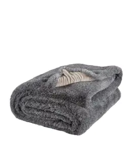 Pledd – Carezza – GRÅ – 150 x 260 CM - www.frokenfraken.se