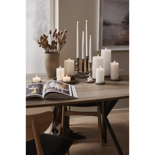 Batteridrevne lys - Kronelys/Antikklys - Hvit - Flamme - 2 stk - www.frokenfraken.se