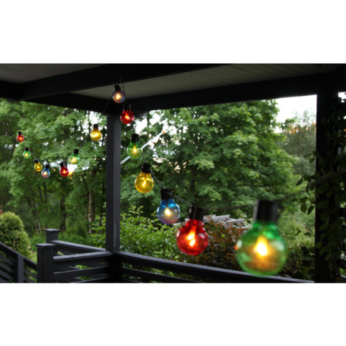 Lyslenke - Fargerike klare lamper - 16 LED-lys - Utendørs - 4,5 m - www.frokenfraken.se