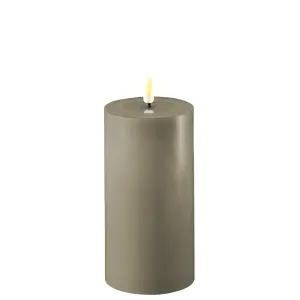 Batterilys - Blokklys Voks - Sand - Real Flame - Innendørs - 7,5 x 15 cm - www.frokenfraken.se
