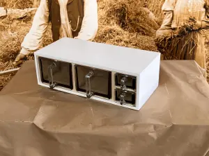 Krydderhylle – Hvit – Med måleskjeer – 39 x 13 x 18 cm - www.frokenfraken.se