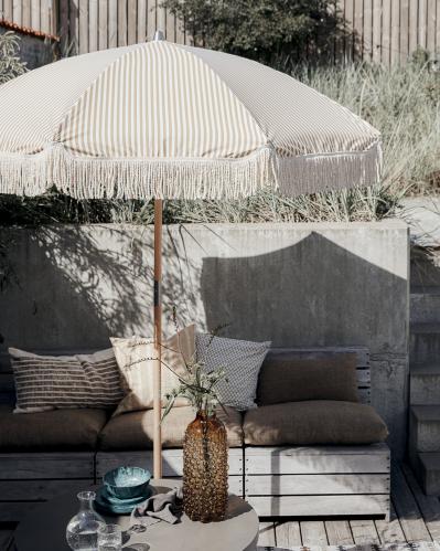 Parasoll - Umbra - Sand & Vitrandigt - Ø190 cm - www.frokenfraken.se
