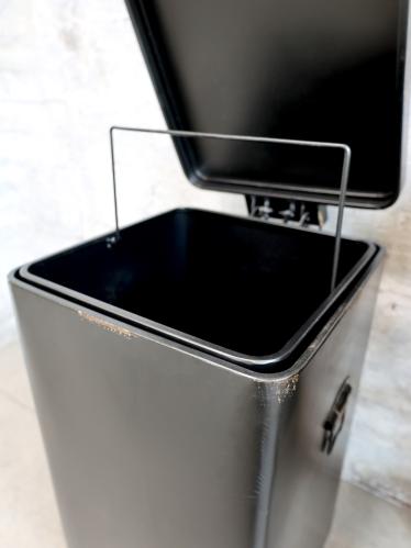 Pedalbøtte - Metall - Antikk Svart - 50 x 30 cm - www.frokenfraken.se