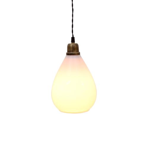 Taklampe - Hvit/Antikk messing - 23,5 x Ø15 cm - www.frokenfraken.se