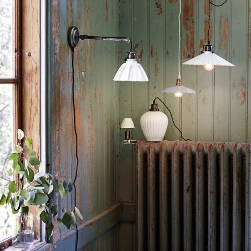 Taklampe - Hvit/Grafit - 25 x Ø19 cm - www.frokenfraken.se